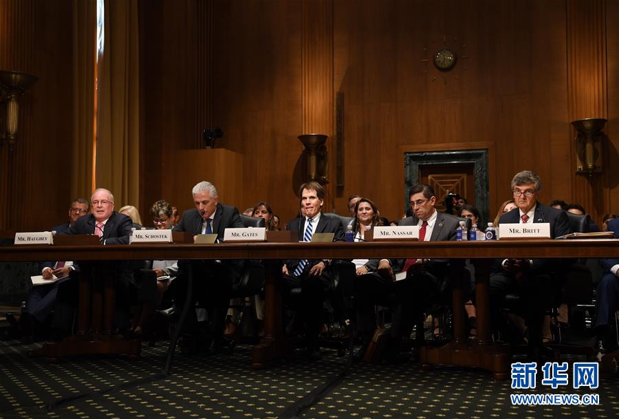 (XHDW·圖文互動(dòng))(2)特寫(xiě):關(guān)稅陰云下美汽車(chē)行業(yè)憂心忡忡