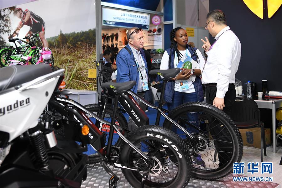 (新華全媒頭條·圖文互動)(3)從廣交會到進博會——中國對外開放再譜新樂章