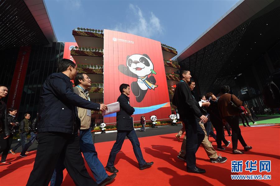 (新華全媒頭條·聚焦進(jìn)口博覽會(huì)·圖文互動(dòng))(9)在開(kāi)放中匯聚強(qiáng)勁動(dòng)能——從首屆進(jìn)博會(huì)觀察全球創(chuàng)新發(fā)展走向