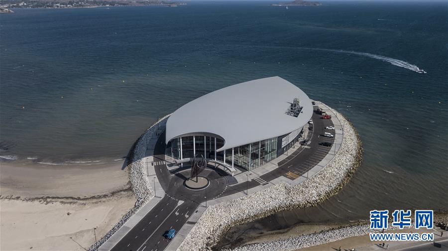 （新華全媒頭條&middot;圖文互動）（2）特稿：深化周邊友好　共促亞太繁榮&mdash;&mdash;寫在習(xí)近平主席出席亞太經(jīng)合組織第二十六次領(lǐng)導(dǎo)人非正式會議，對巴布亞新幾內(nèi)亞、文萊和菲律賓進行國事訪問并在巴新同建交太平洋島國領(lǐng)導(dǎo)人會晤之際