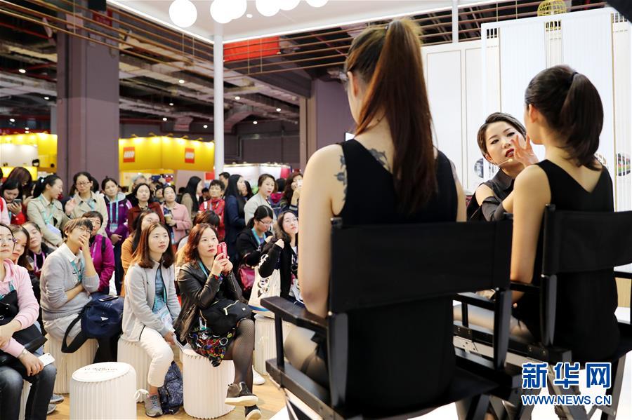 (新華全媒頭條·圖文互動)(9)從進博會到“雙11” 超級訂單背后蘊藏中國動能