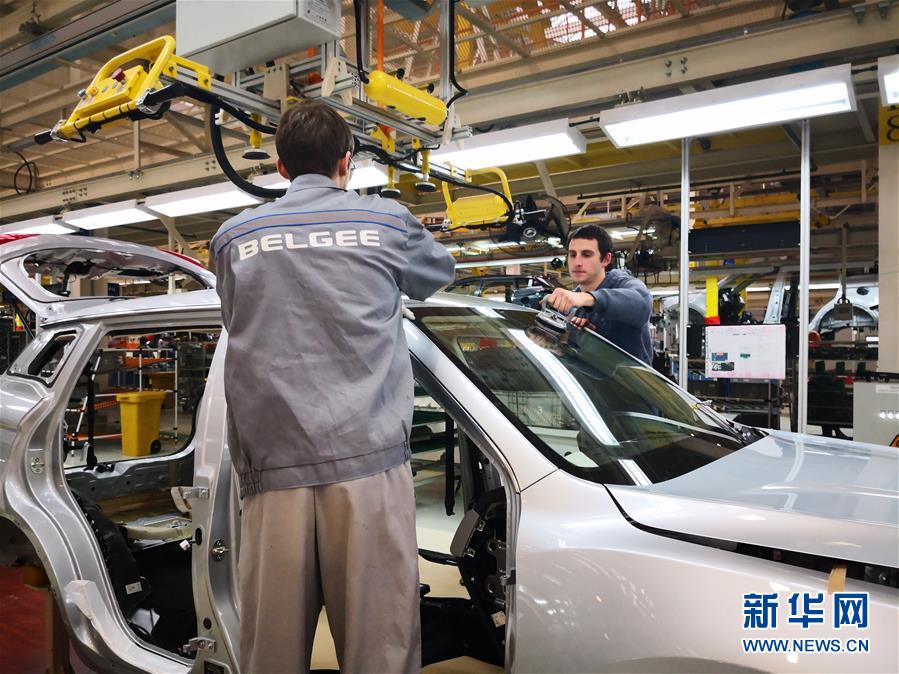 (國際·圖文互動(dòng))(1)從為國人造車到幫助歐洲國家實(shí)現(xiàn)國產(chǎn)轎車夢——記白俄羅斯吉利汽車項(xiàng)目投產(chǎn)一周年