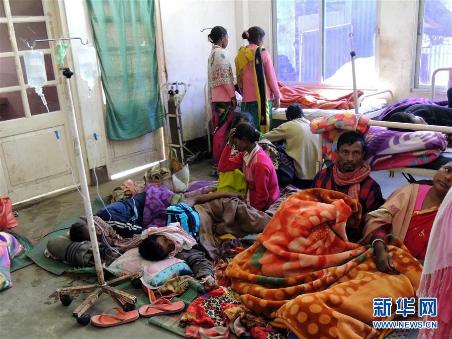 (國(guó)際)(1)印度假酒事件死亡人數(shù)升至156人