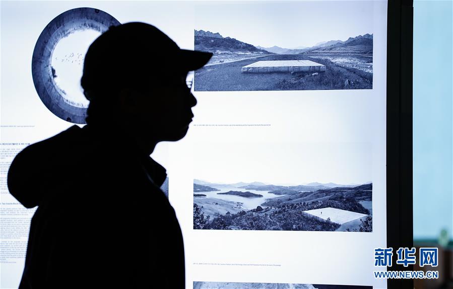 (國際·圖文互動(dòng))(2)通訊:敲響半島和平鐘聲——走訪韓朝非軍事區(qū)首爾藝術(shù)展