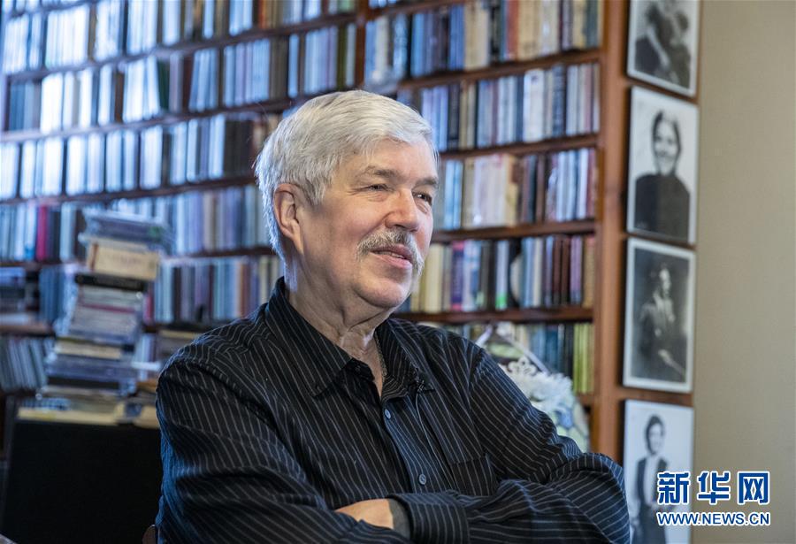 (國(guó)際·圖文互動(dòng))(1)通訊:一位美國(guó)音樂(lè)家的46年中國(guó)“琴緣”