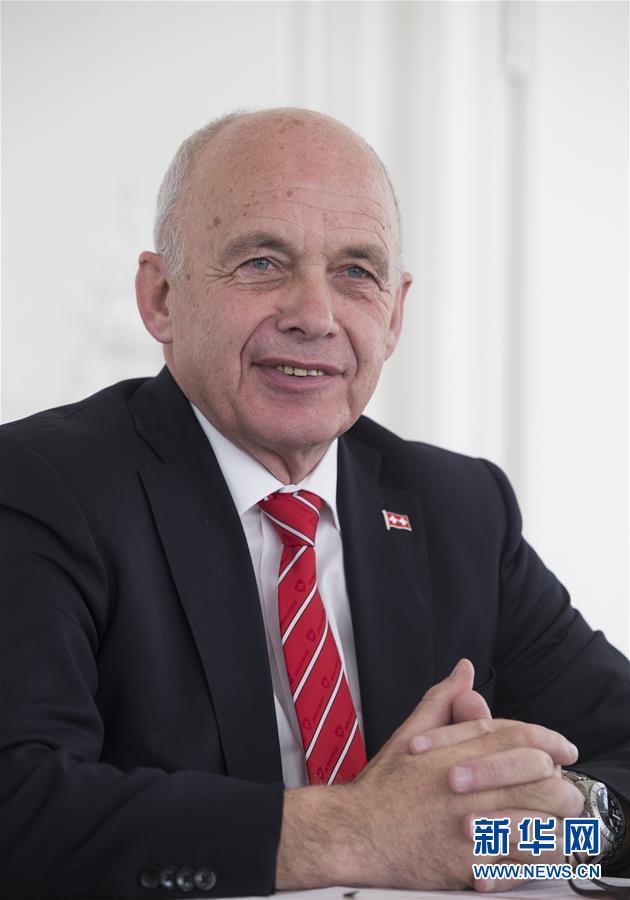 (國際·“一帶一路”高峰論壇·圖文互動(dòng))(1)高端訪談:“一帶一路”倡議將為全球經(jīng)濟(jì)發(fā)展和民眾福祉帶來益處——訪瑞士聯(lián)邦主席毛雷爾