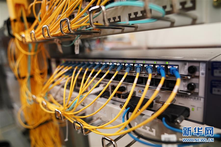 （國際&middot;圖文互動）（3）通訊：安全、好用、實惠&mdash;&mdash;美國電信運營商的華為親體驗