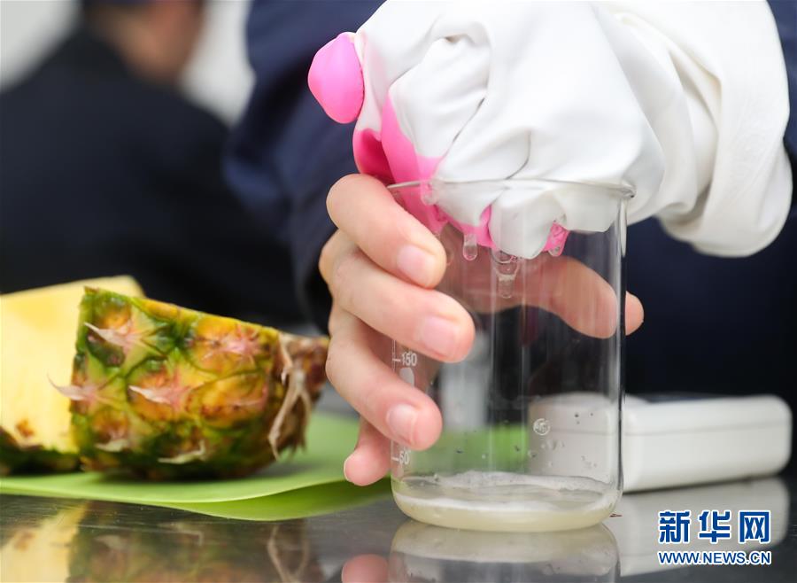 （在習(xí)近平新時(shí)代中國(guó)特色社會(huì)主義思想指引下&mdash;&mdash;新時(shí)代新作為新篇章&middot;總書(shū)記關(guān)切開(kāi)放事&middot;圖文互動(dòng)）（4）中國(guó)市場(chǎng)這么大這么開(kāi)放，我們一定要深耕&mdash;&mdash;來(lái)自進(jìn)博會(huì)參展外商的故事