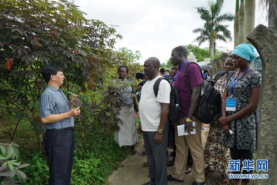(在習(xí)近平新時(shí)代中國特色社會主義思想指引下——新時(shí)代新作為新篇章·總書記關(guān)切開放事·圖文互動)(6)來中國“學(xué)種地”的“洋學(xué)生”