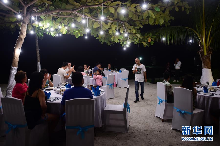 （國際&middot;海外中國人追夢(mèng)故事）（6）李嘉文：我在印尼當(dāng)&ldquo;島主&rdquo;