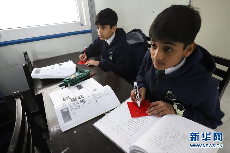 (國際·圖文互動)(3)通訊:做好中巴文化交流的使者——記春節(jié)堅守崗位的伊斯蘭堡孔子學院教師