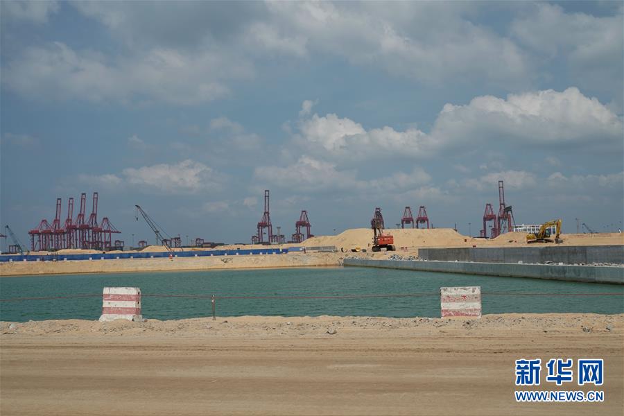 （國際&middot;圖文互動）（5）通訊：春節(jié)，&ldquo;是工期而不是假期&rdquo;&mdash;&mdash;記科倫坡港口城的中國建設者