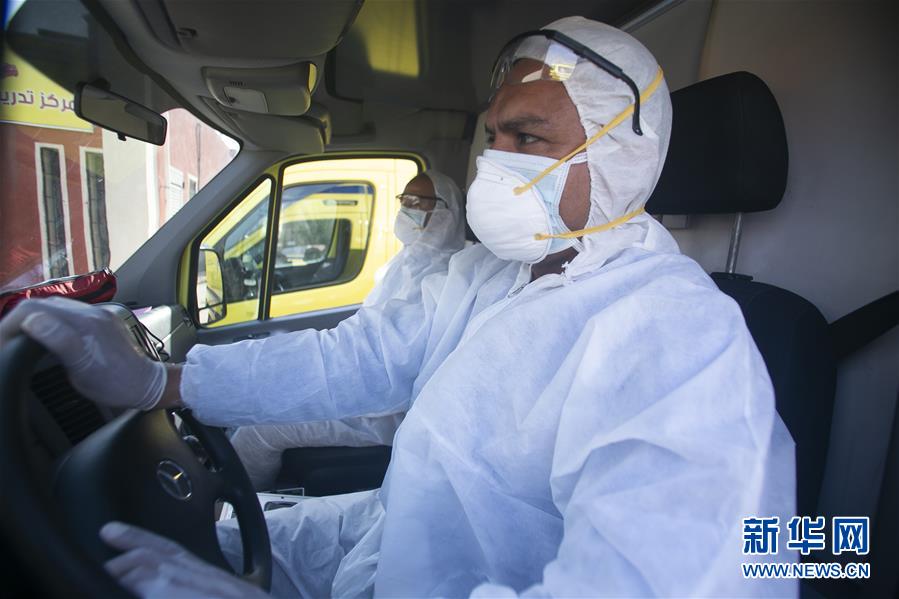 （國際疫情&middot;圖文互動）（10）通訊：埃及救護車?yán)锏?ldquo;逆行者&rdquo;