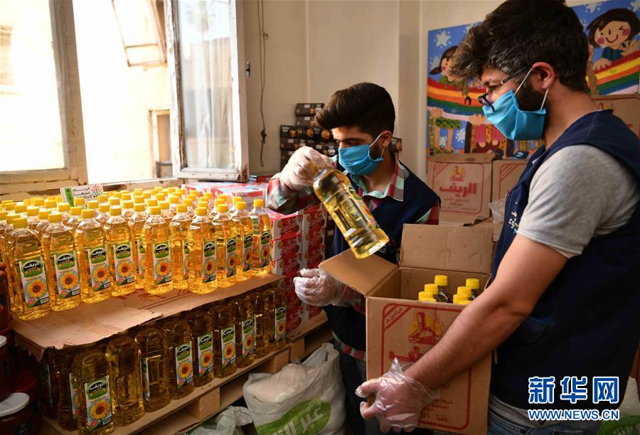 （國(guó)際疫情&middot;圖文互動(dòng)）（6）通訊：疫情中，那抹笑容最難忘&mdash;&mdash;記向困難家庭發(fā)放愛(ài)心包裹的敘利亞青年志愿者