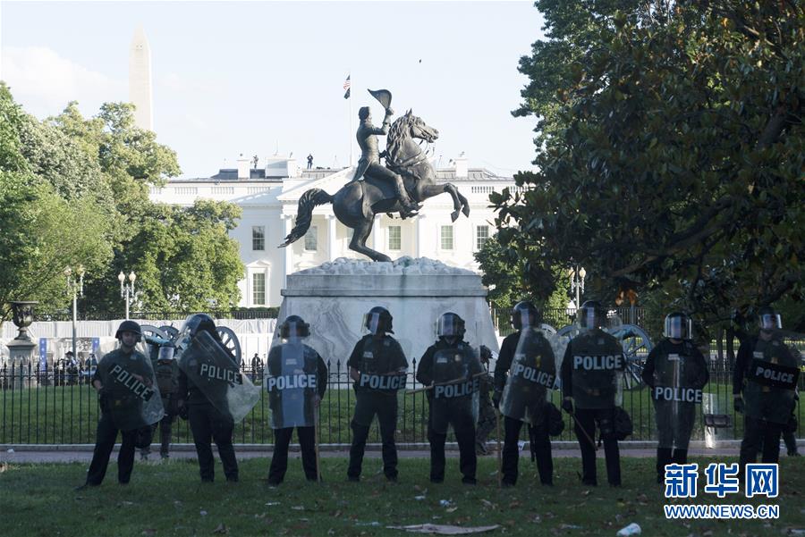 (國(guó)際)(2)華盛頓民眾抗議警察暴力執(zhí)法