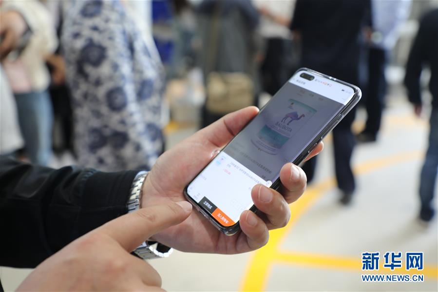 (國際·圖文互動)(9)從“先遣隊(duì)”到“正規(guī)軍”——哈薩克斯坦駱駝奶粉入華記