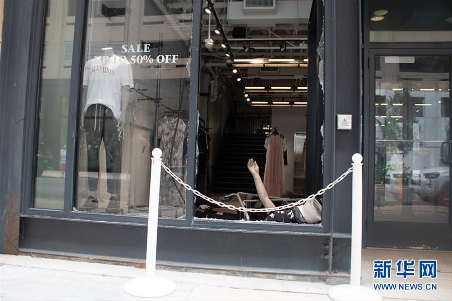 (國際)(3)美國芝加哥發(fā)生大規(guī)模暴力搶劫事件