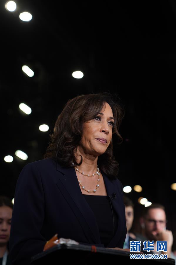 (國際)(1)拜登提名美聯(lián)邦參議員哈里斯為總統(tǒng)競選搭檔