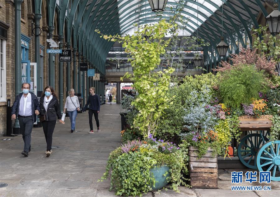 (國際疫情)(2)英國處于新冠疫情“臨界點(diǎn)”