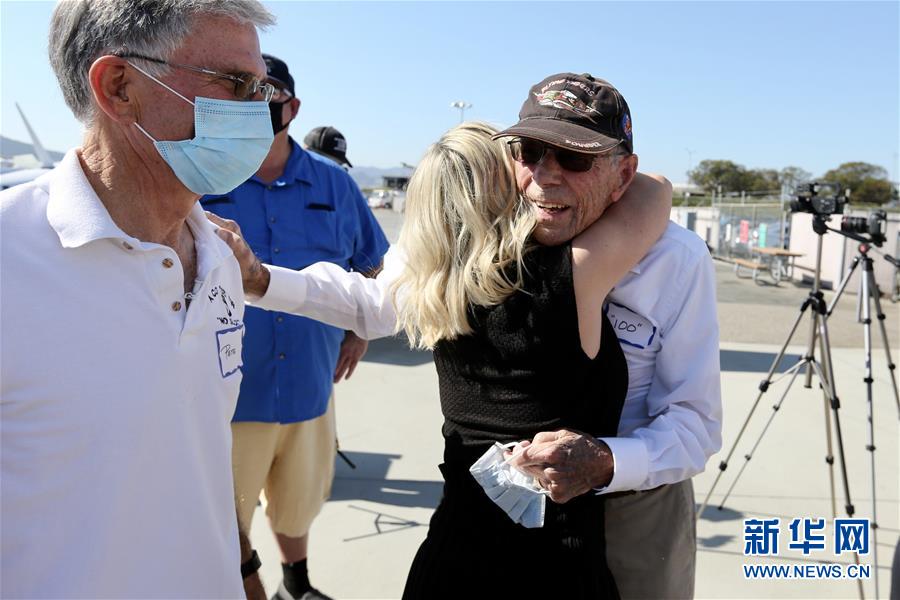 （國際&middot;圖文互動(dòng)）（6）&ldquo;飛虎隊(duì)&rdquo;百歲老兵駕機(jī)重上藍(lán)天