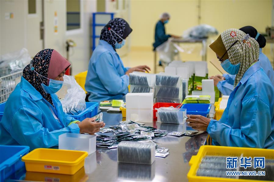 (第三屆進(jìn)博會(huì)·圖文互動(dòng))(6)專(zhuān)訪(fǎng):進(jìn)博會(huì)提供了一個(gè)共享中國(guó)發(fā)展機(jī)遇的平臺(tái)