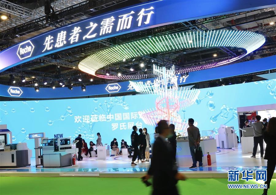 （第三屆進(jìn)博會(huì)&middot;圖文互動(dòng)）（9）新疫苗、新療法，進(jìn)博會(huì)最&ldquo;火爆&rdquo;展區(qū)見(jiàn)聞