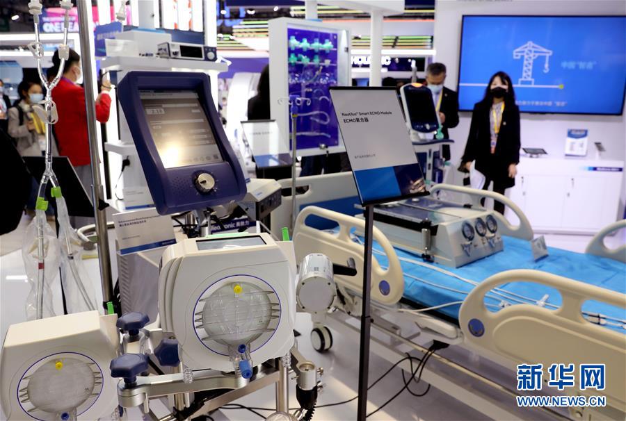 （第三屆進(jìn)博會(huì)&middot;圖文互動(dòng)）（10）新疫苗、新療法，進(jìn)博會(huì)最&ldquo;火爆&rdquo;展區(qū)見(jiàn)聞