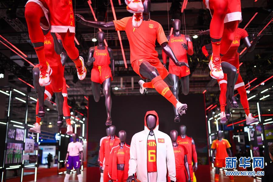 （第三屆進博會&middot;新華視界）（2）觀展體驗：多彩&middot;絢爛&middot;未來感