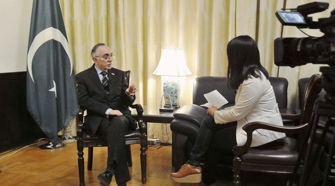 哈立德：我熱愛(ài)中國(guó)文化，喜歡和中國(guó)人一起談天說(shuō)地