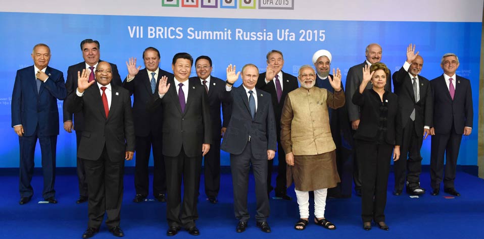 習(xí)近平出席金磚國家同歐亞經(jīng)濟聯(lián)盟、上海合作組織成員國、觀察員國及受邀國領(lǐng)導(dǎo)人對話會