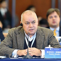 今日俄羅斯國(guó)際新聞通訊社社長(zhǎng)基謝廖夫呼吁建立金磚國(guó)家信息網(wǎng)、金磚國(guó)家電臺(tái)