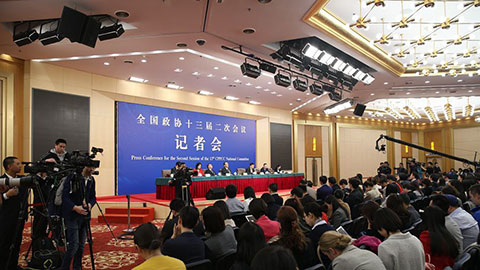 政協(xié)委員就&ldquo;促進(jìn)民營(yíng)經(jīng)濟(jì)高質(zhì)量發(fā)展&rdquo;答記者問