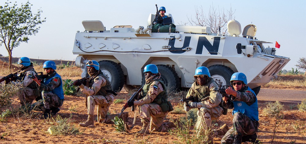 我們?yōu)楹推蕉鴣?mdash;&mdash;中國維和官兵代表訪談錄