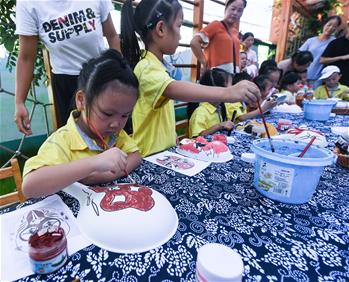 浙江長(zhǎng)興：提線木偶劇走進(jìn)&ldquo;開(kāi)學(xué)第一課&rdquo;